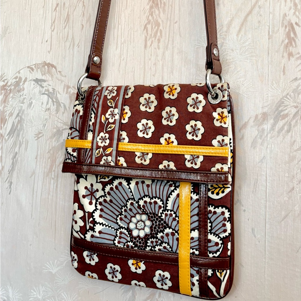Vera Bradley Slate Blooms Flipster Crossbody Bag Purse Brown Yellow Vintage